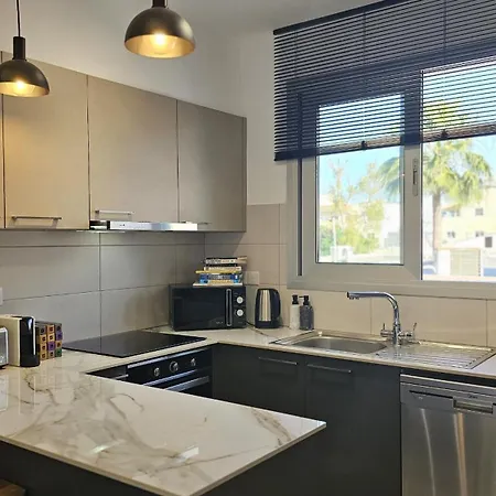 アパート Digital Den *