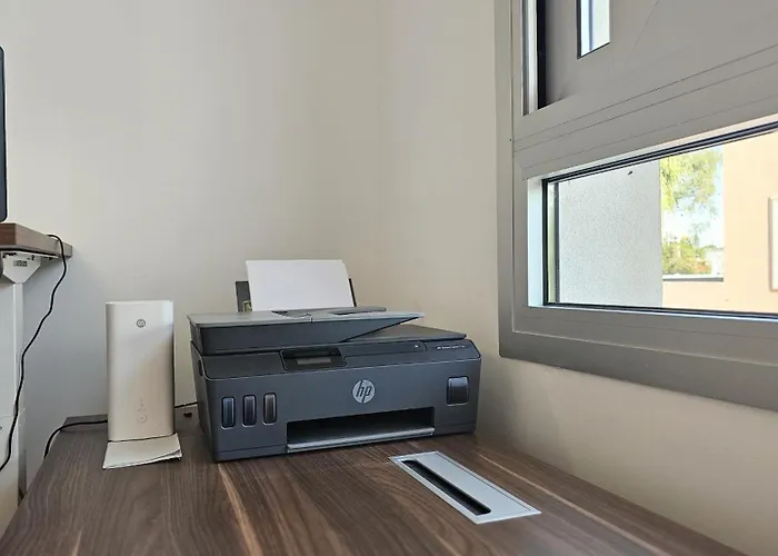 Digital Den * Larnaka