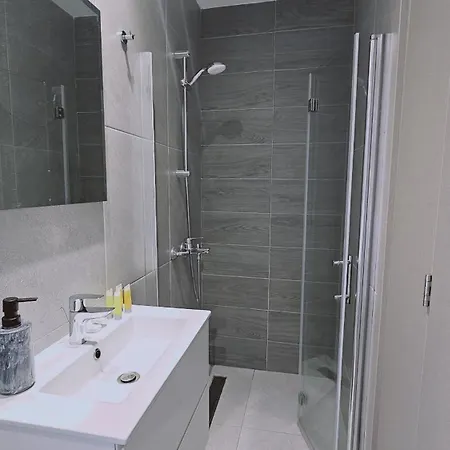 Apartment Digital Den