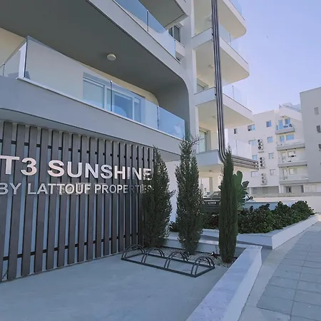 Apartment Digital Den *